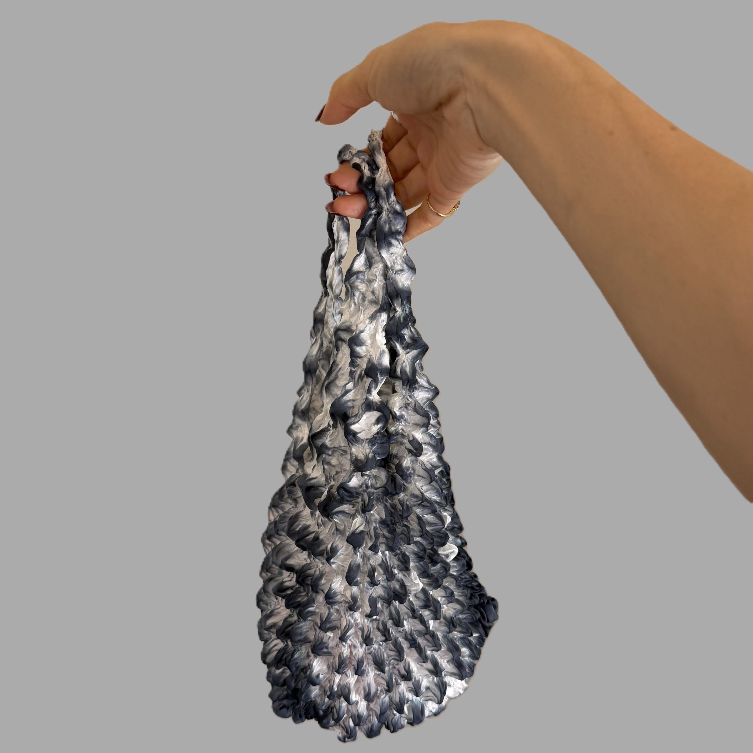 SHIBORI MIURA BAG - Indigo Blossom - Image 4