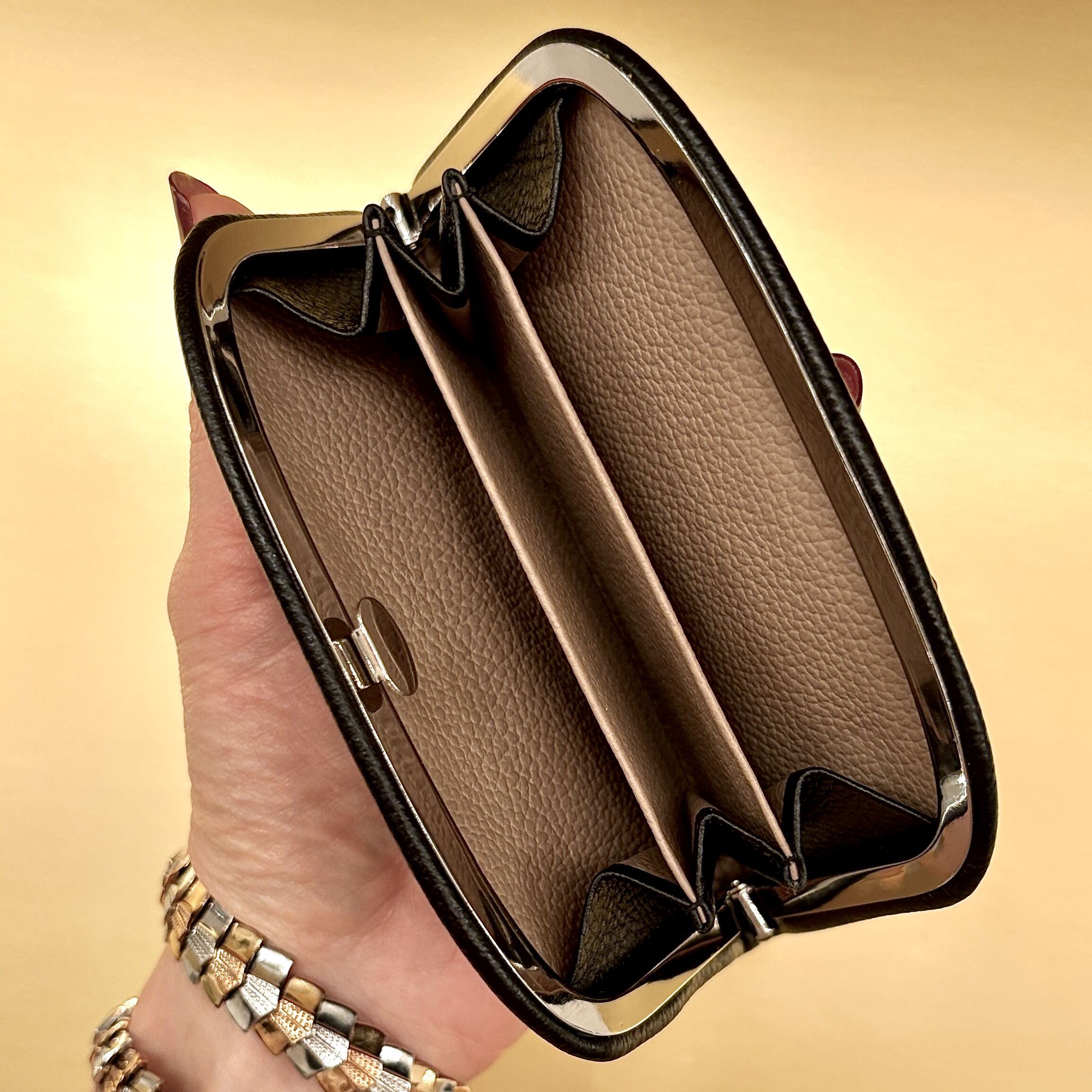 MAUVE NOIR - Image 7